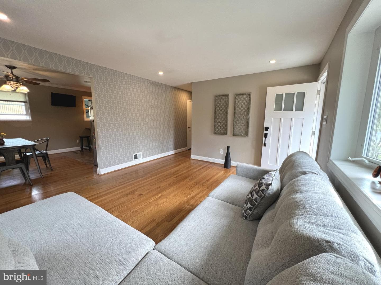 1001 Gabel Street photo 11