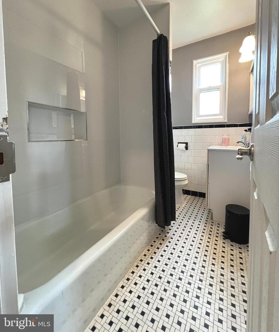 1001 Gabel Street photo 20