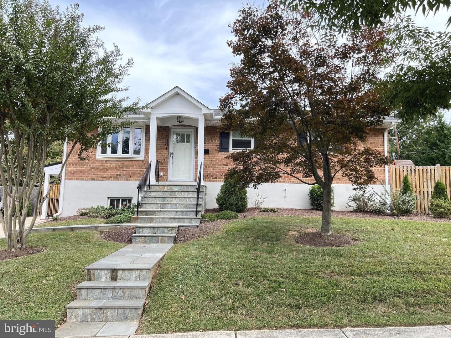 1001 Gabel Street photo 3