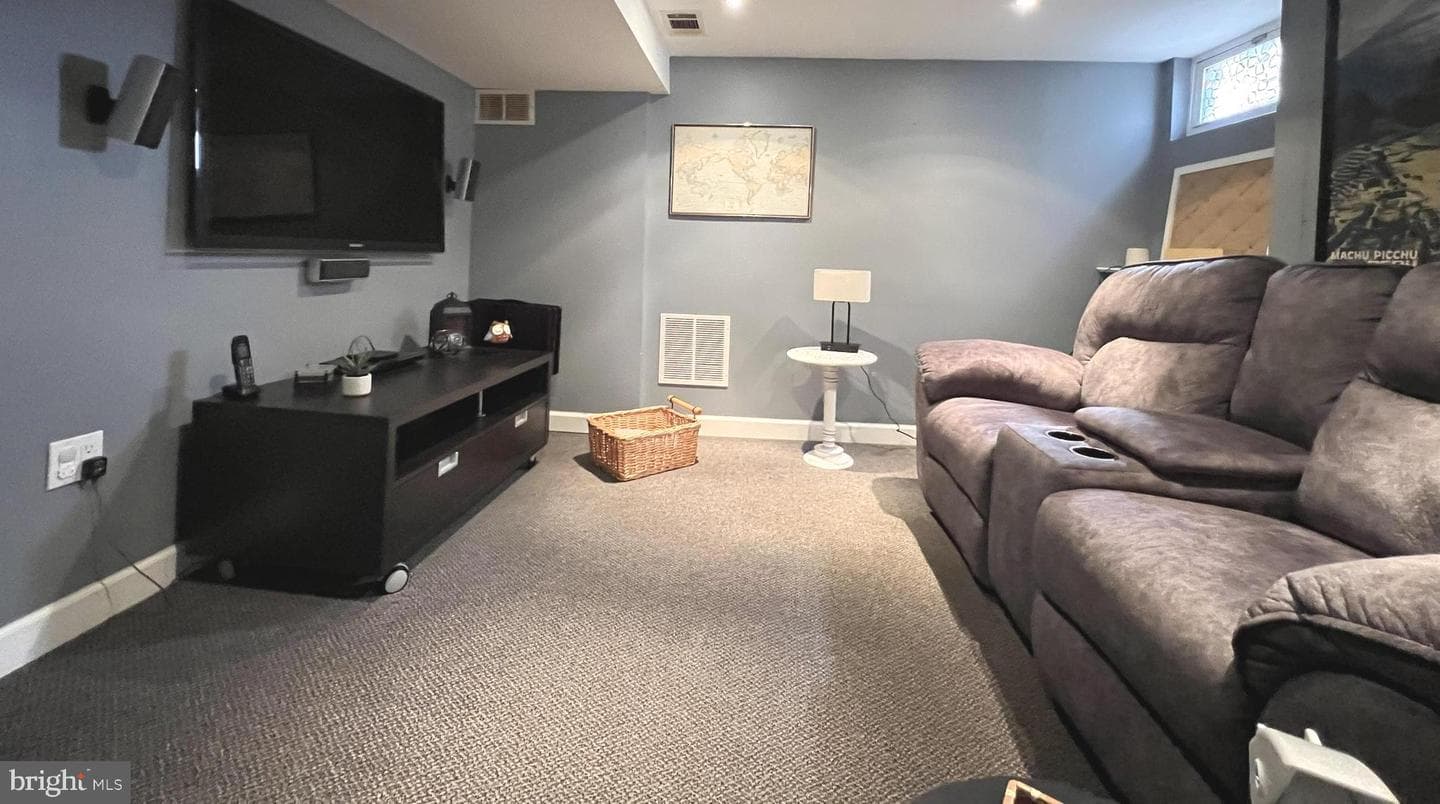 1001 Gabel Street photo 45