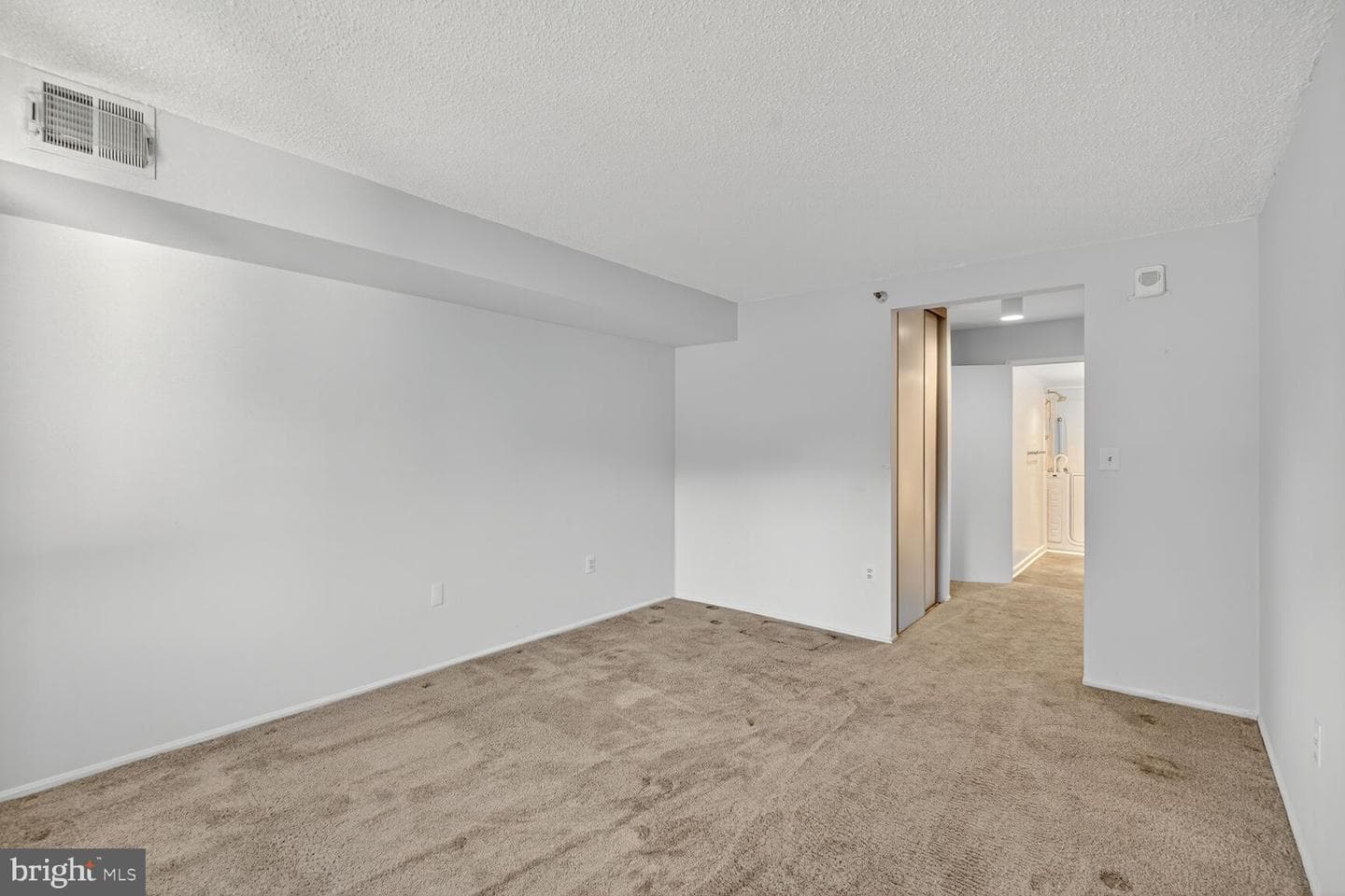 15101 Interlachen Drive #1-123 photo 8