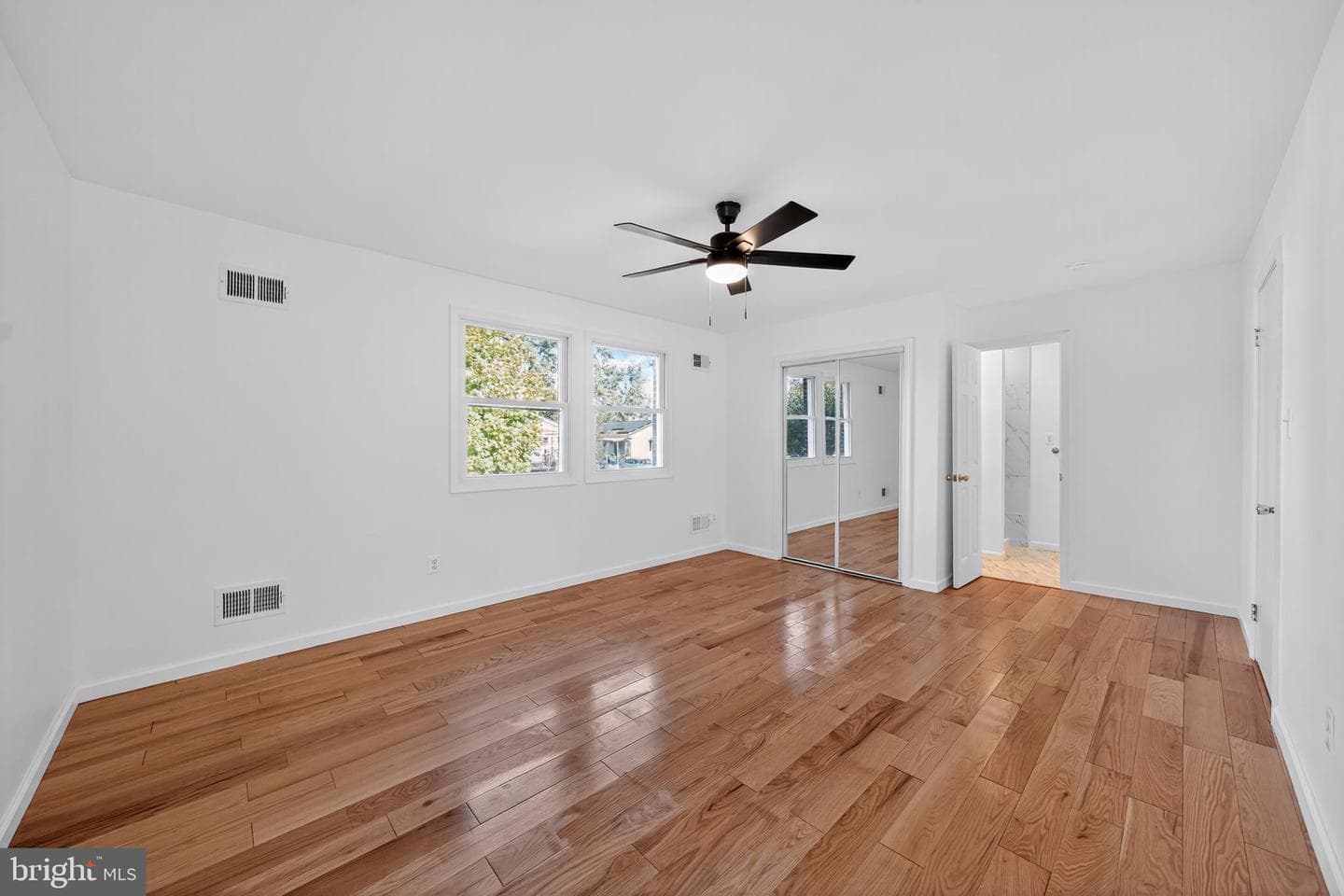 2304 Michigan Avenue photo 17