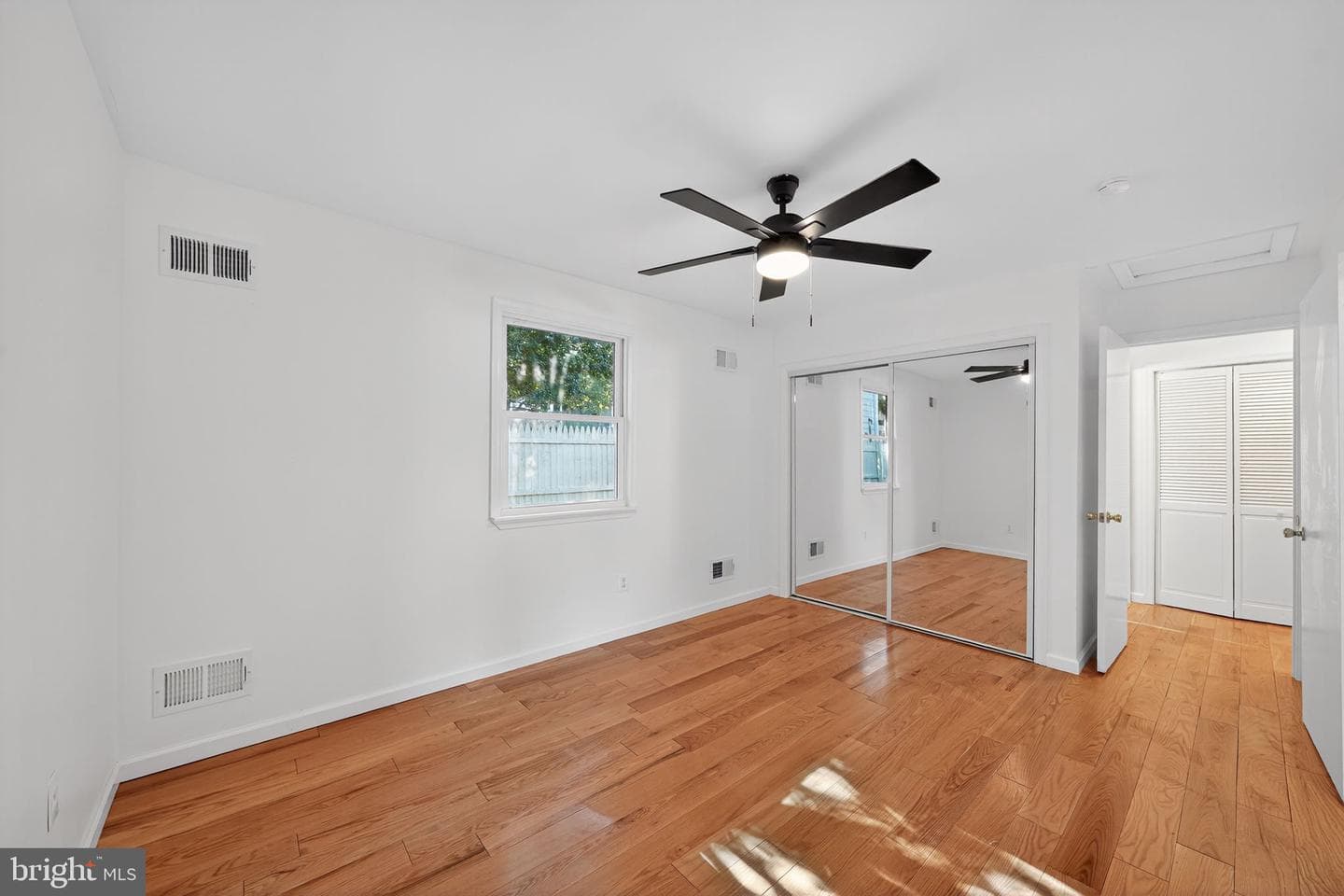 2304 Michigan Avenue photo 18