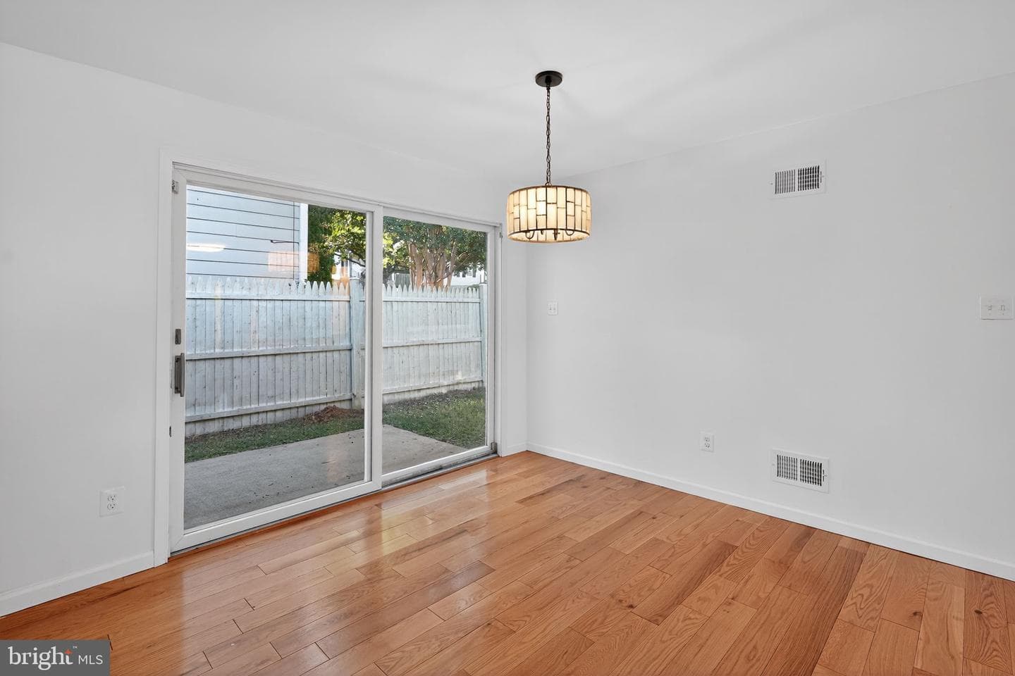 2304 Michigan Avenue photo 9