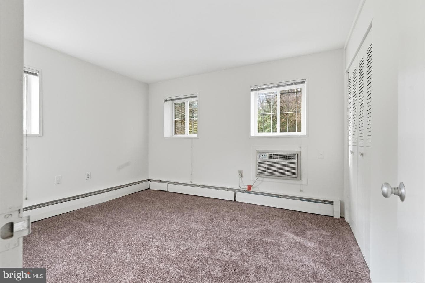 7738 Maple Avenue #6 photo 11