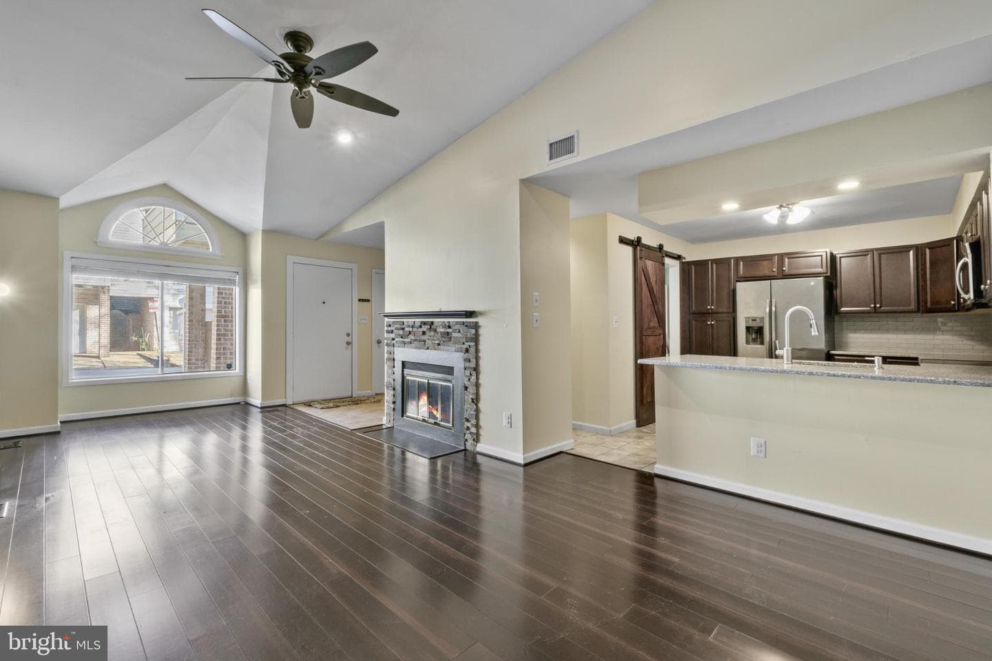 9802 Sailfish Terrace photo 4