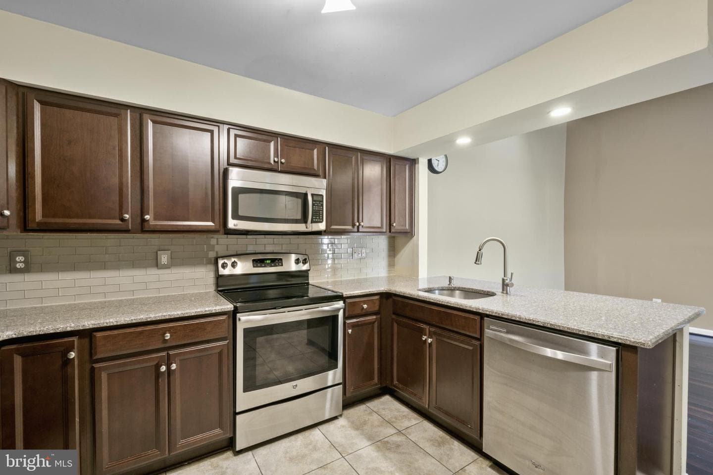9802 Sailfish Terrace photo 9