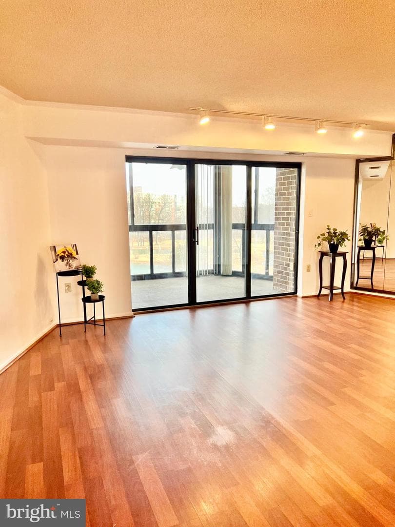 15115 Interlachen Drive #3-603 photo 13