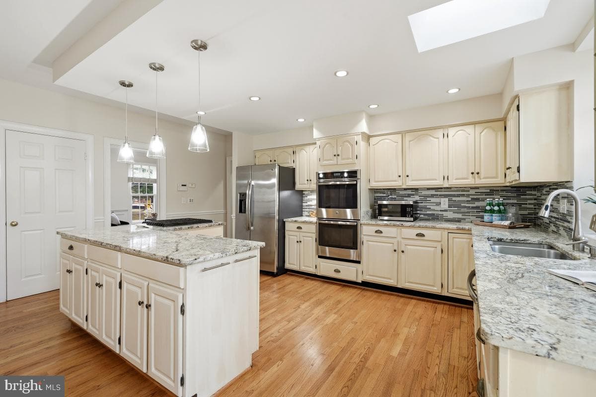 7700 Brickyard Road photo 10