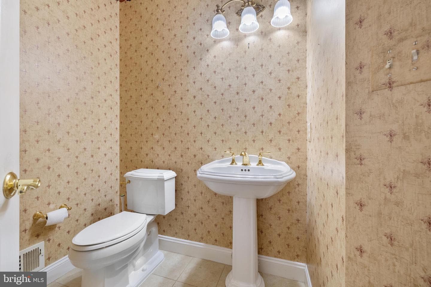 10113 Daphney House Way photo 35
