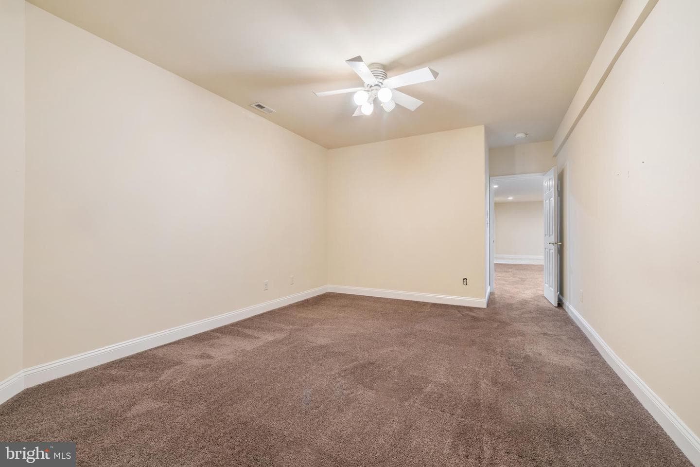 10113 Daphney House Way photo 46