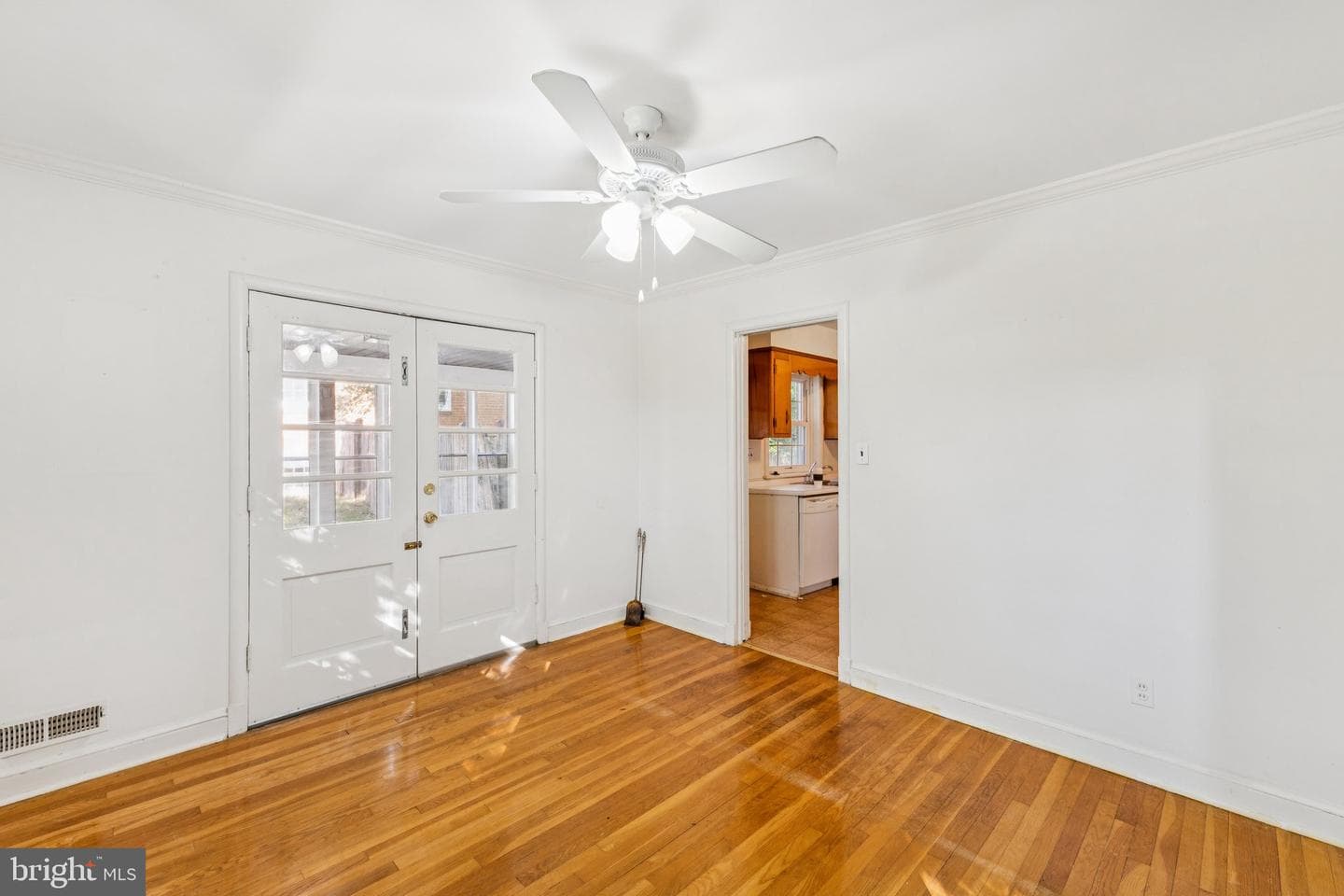 9700 Dameron Drive photo 9