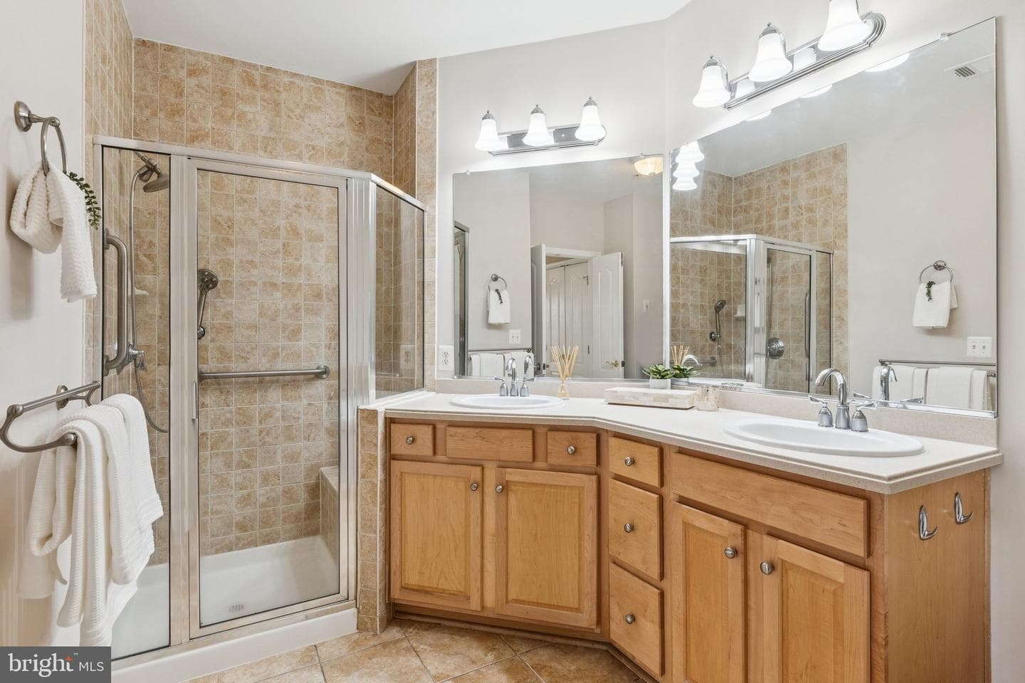 305 Redland Boulevard #402 photo 8