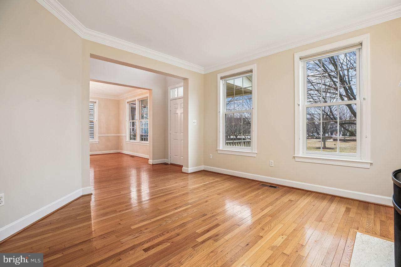 1105 Pleasant Circle photo 6