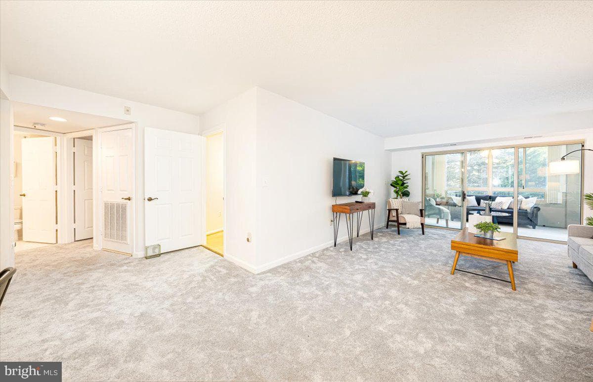 14805 Pennfield Circle #201 photo 6