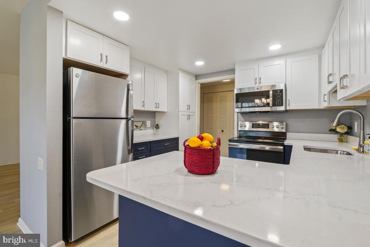 3362 Gleneagles Drive #71-1d photo 3