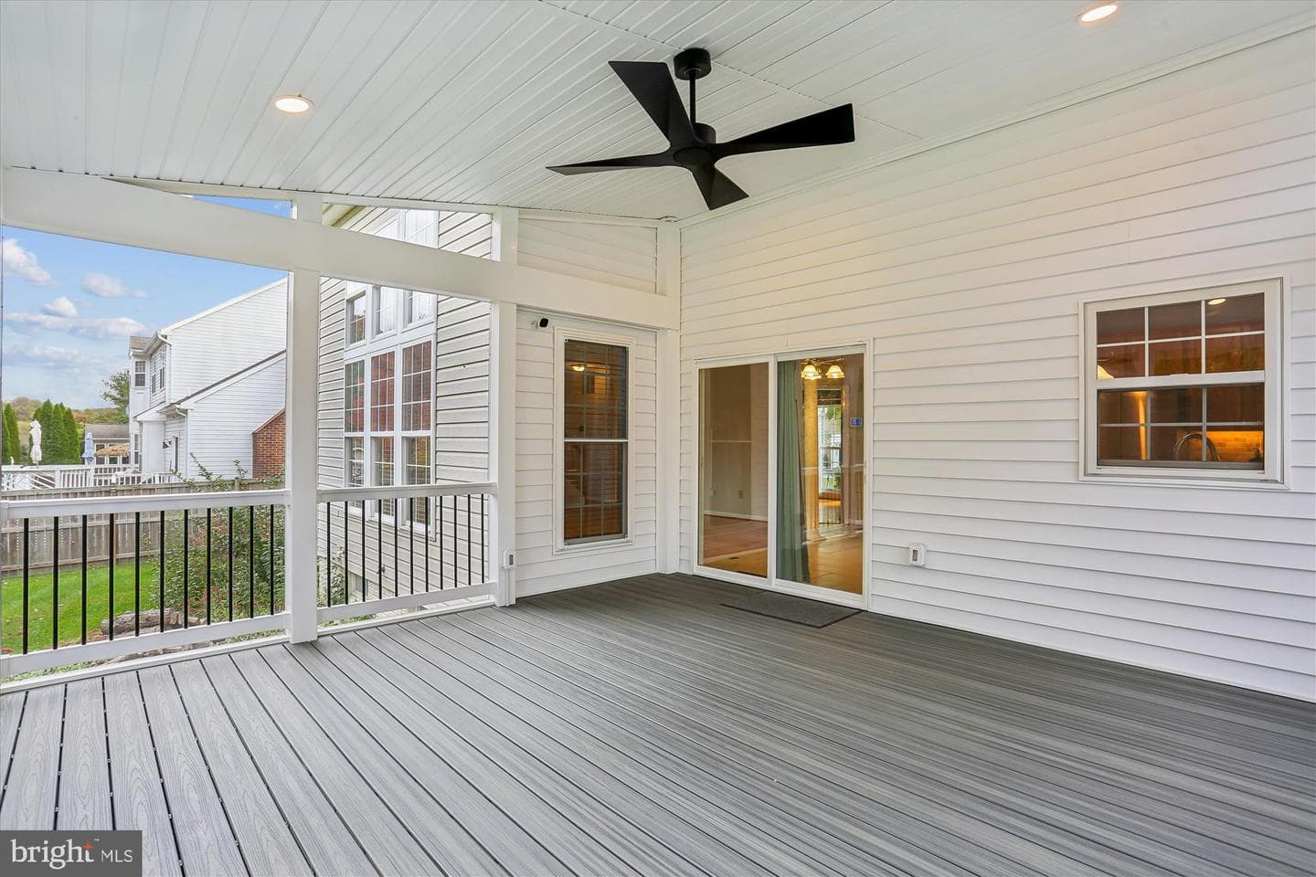 11609 Seneca Forest Circle photo 23