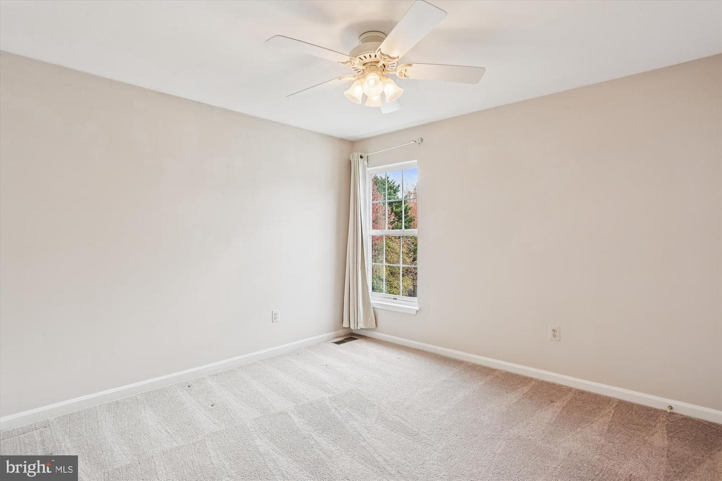 11609 Seneca Forest Circle photo 33