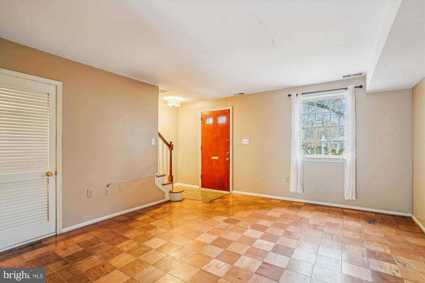 880 Azalea Drive #22-880 photo 4
