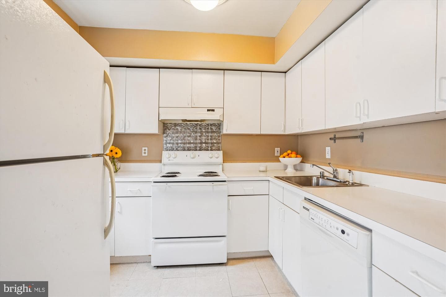 880 Azalea Drive #22-880 photo 8