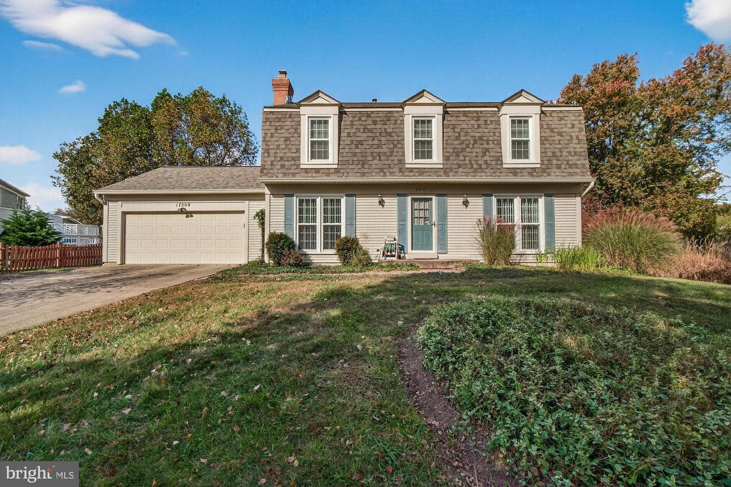17209 Sandy Knoll Drive photo 2