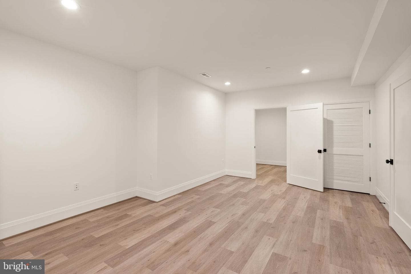 7806 Carteret Road photo 56