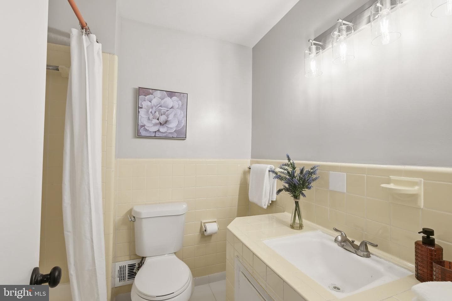 2031 Henderson Avenue photo 21