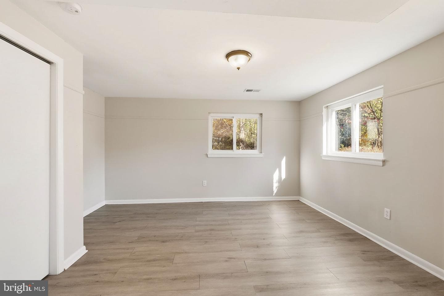 2031 Henderson Avenue photo 24