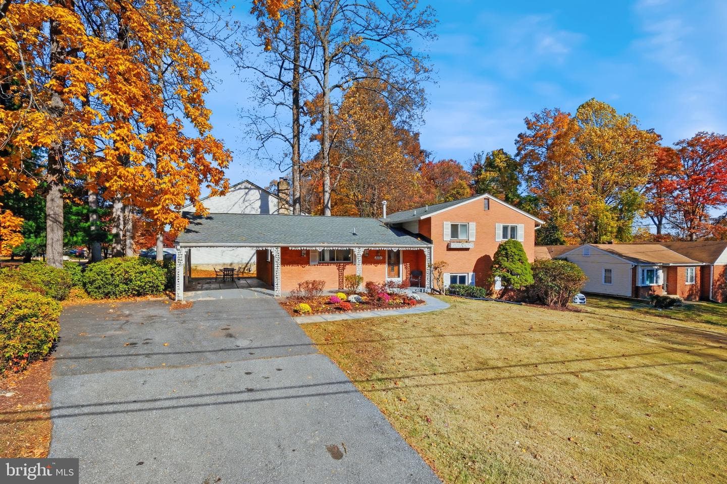 2031 Henderson Avenue photo 3
