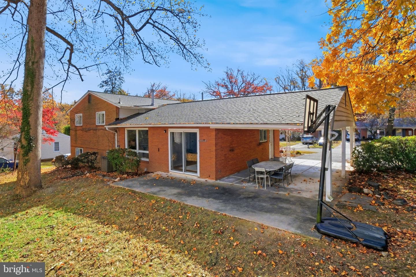 2031 Henderson Avenue photo 33