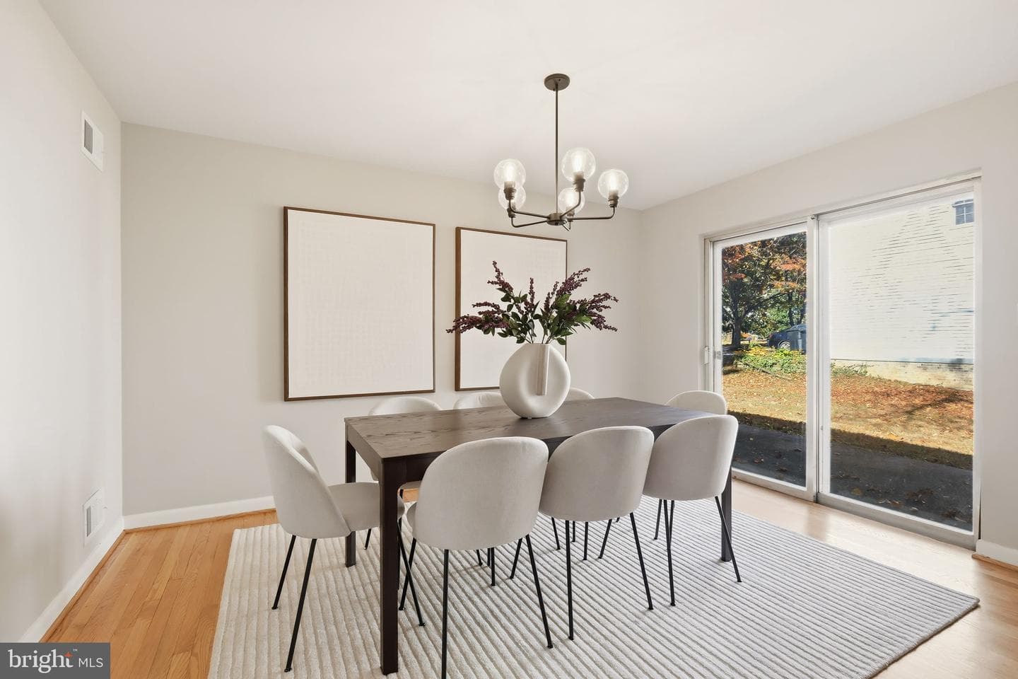2031 Henderson Avenue photo 8