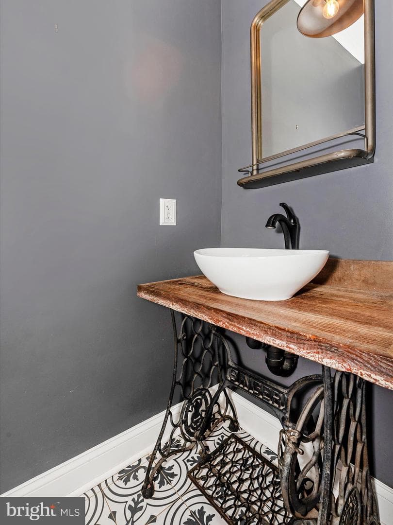 24213 Muscari Court photo 42