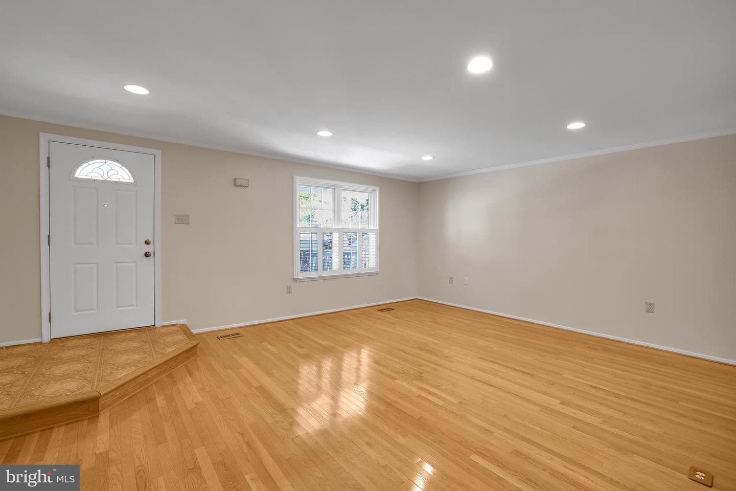 20574 Neerwinder Street photo 10