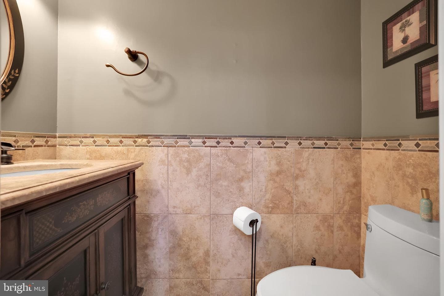 20574 Neerwinder Street photo 13