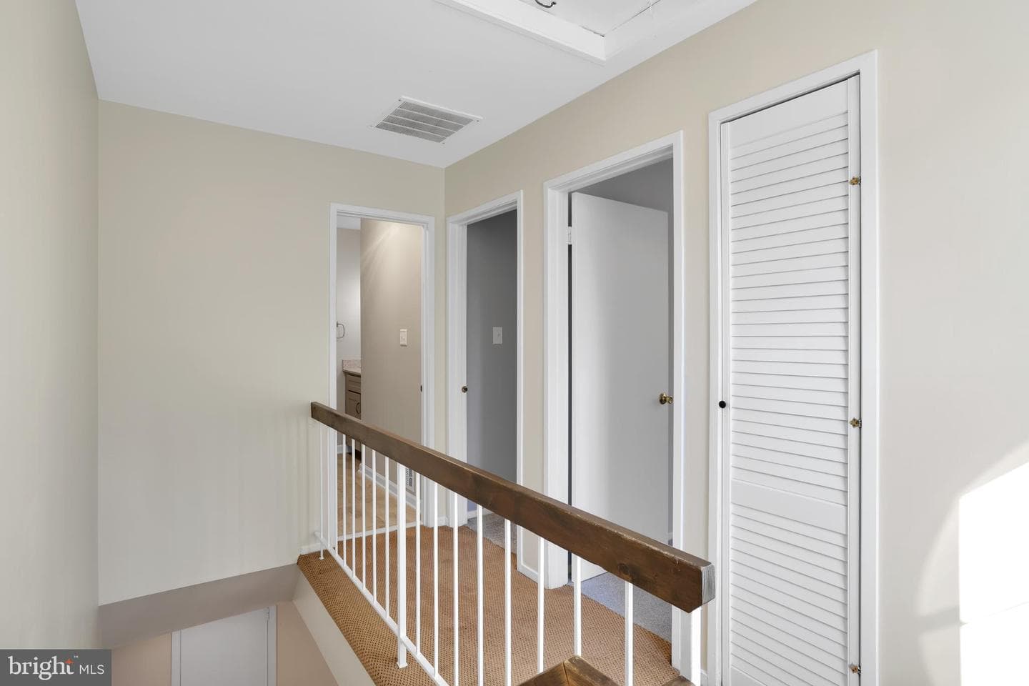20574 Neerwinder Street photo 23