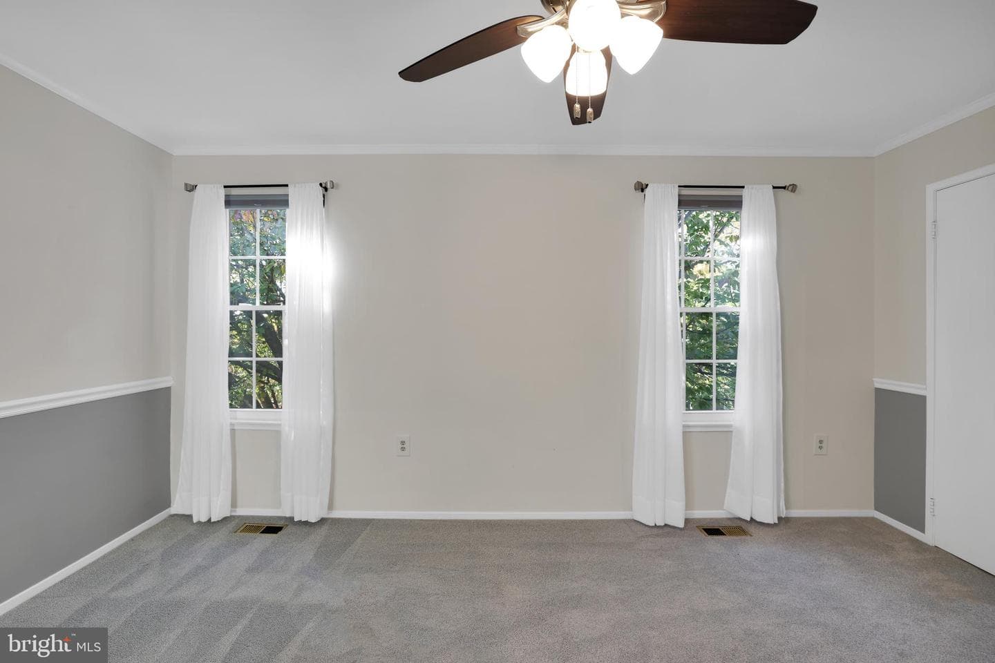 20574 Neerwinder Street photo 28