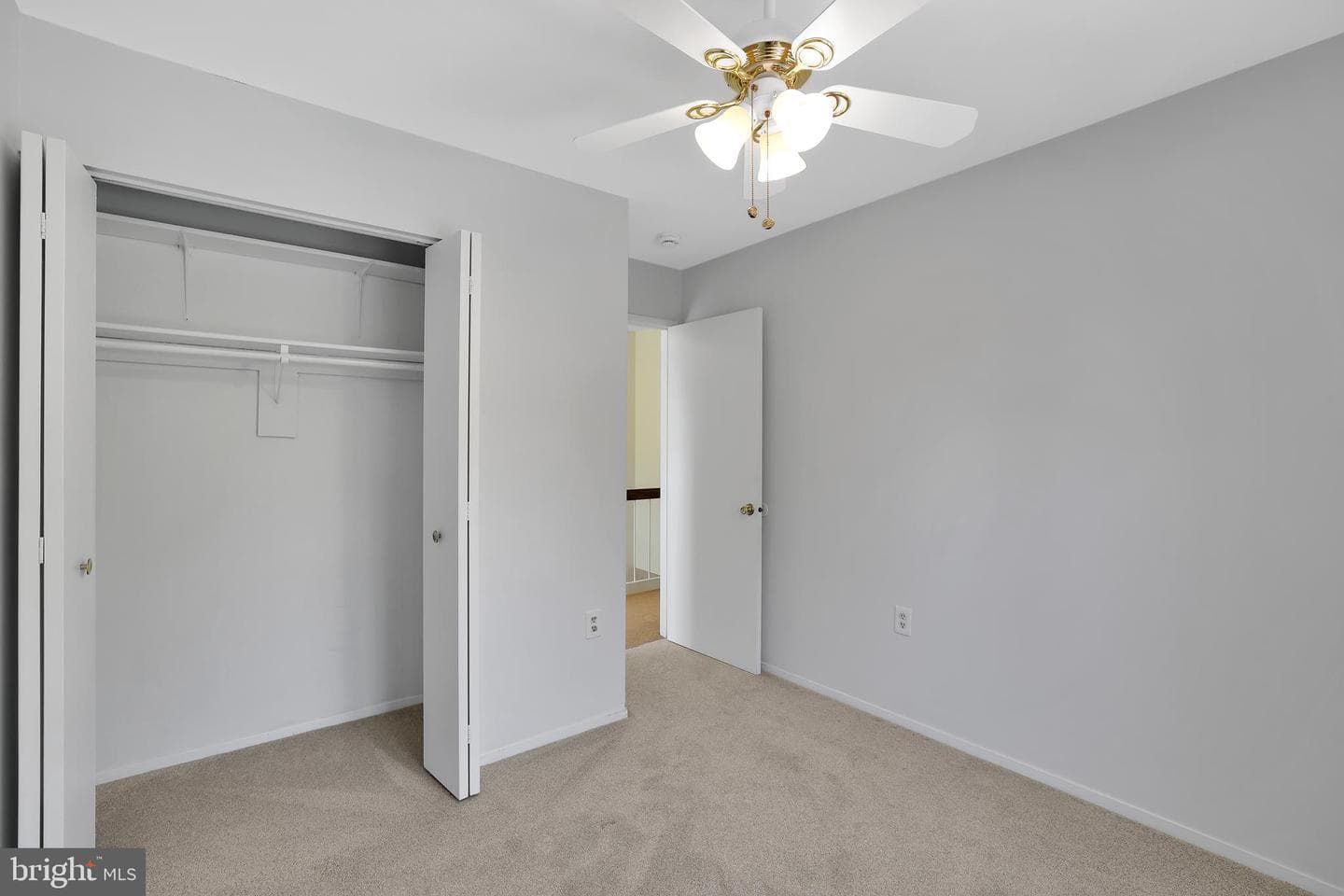 20574 Neerwinder Street photo 34