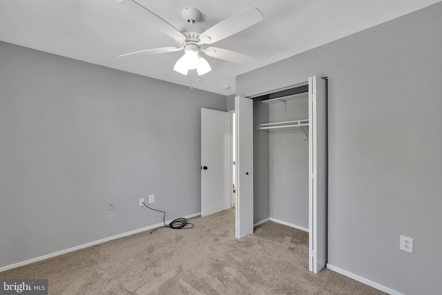 20574 Neerwinder Street photo 35