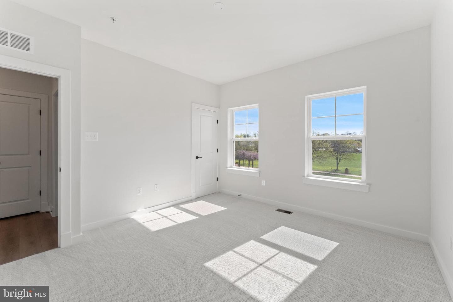17403 Fyffe Rd photo 22