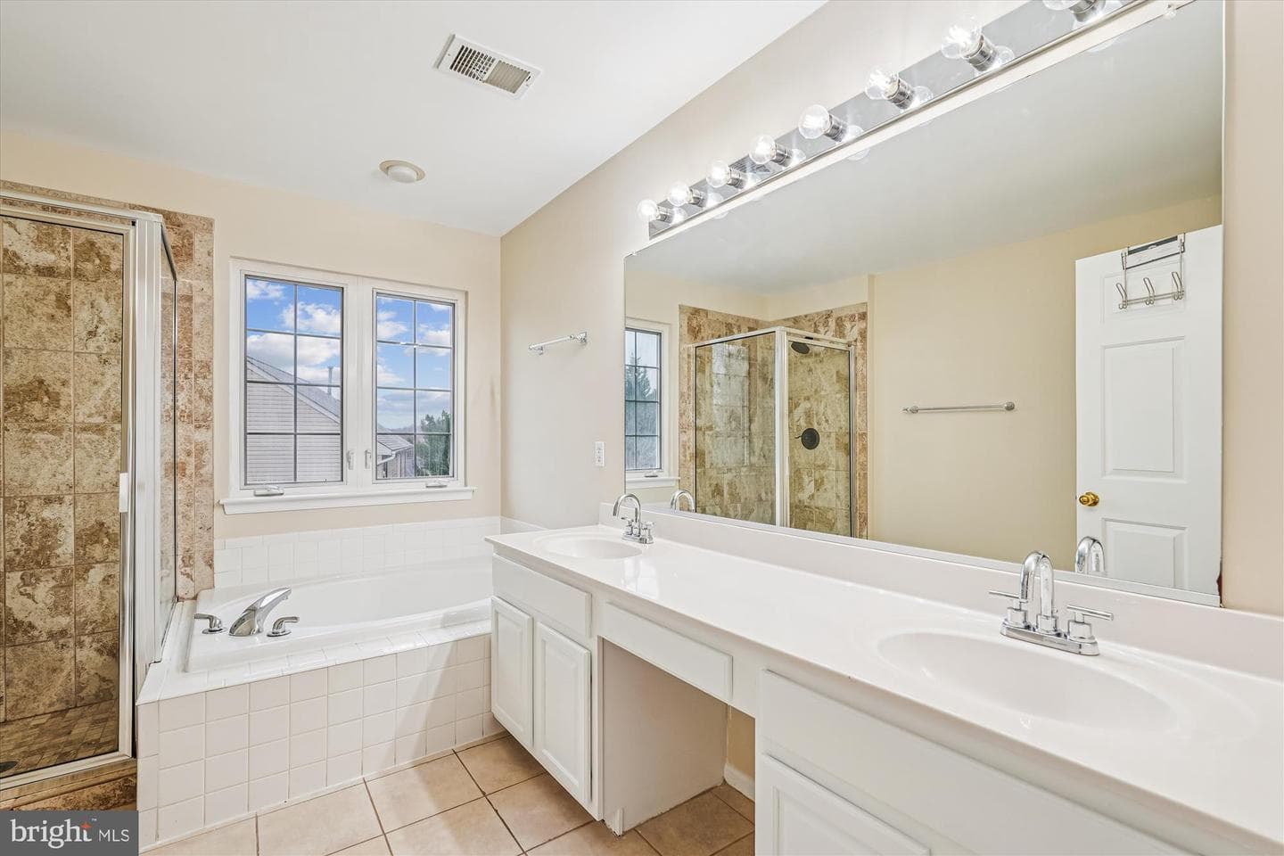 20820 Tall Forest Drive photo 24