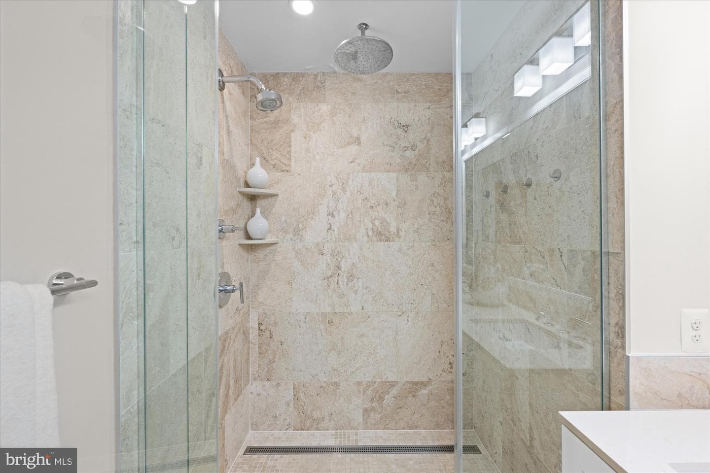 4915 Hampden Lane #109 photo 21