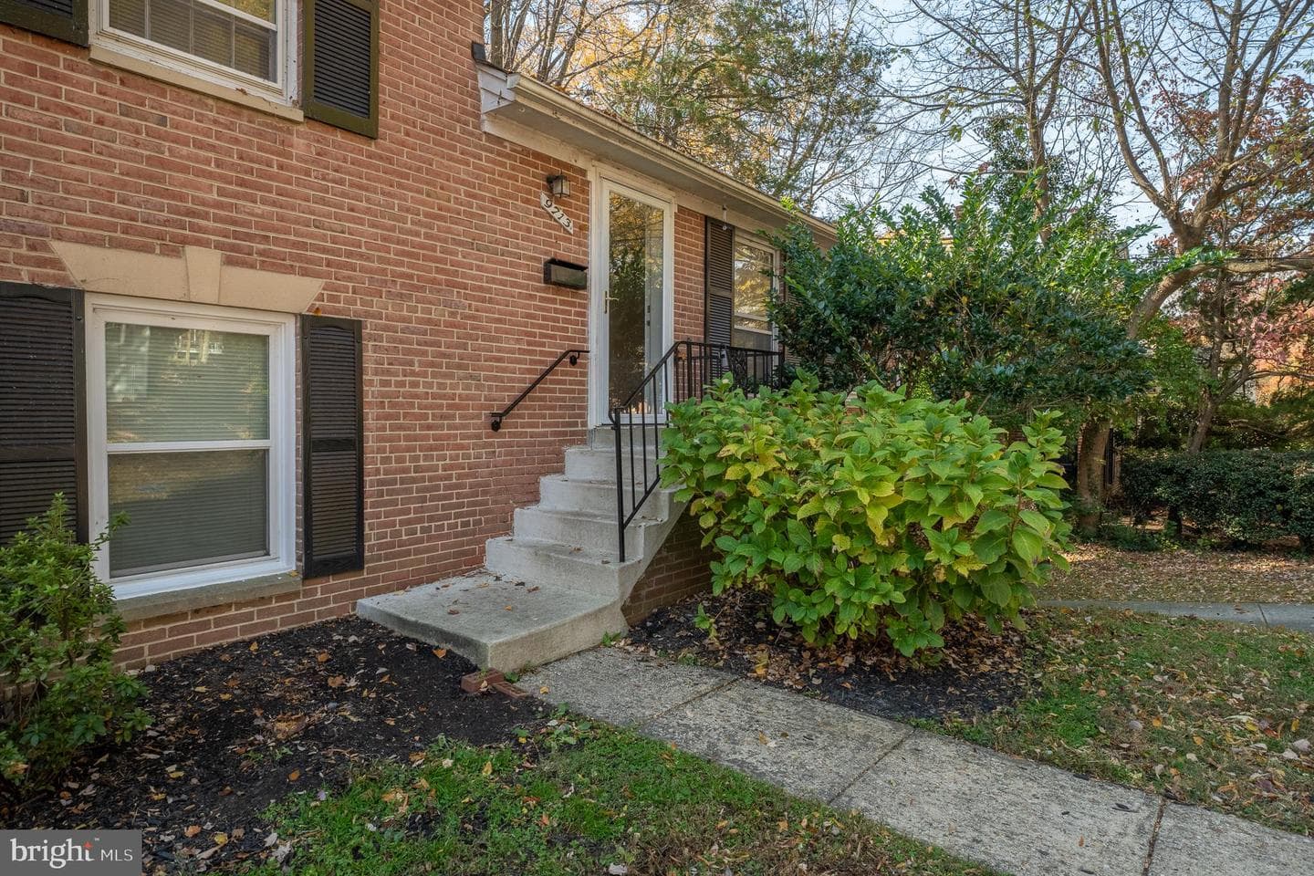9713 Byeforde Road photo 2