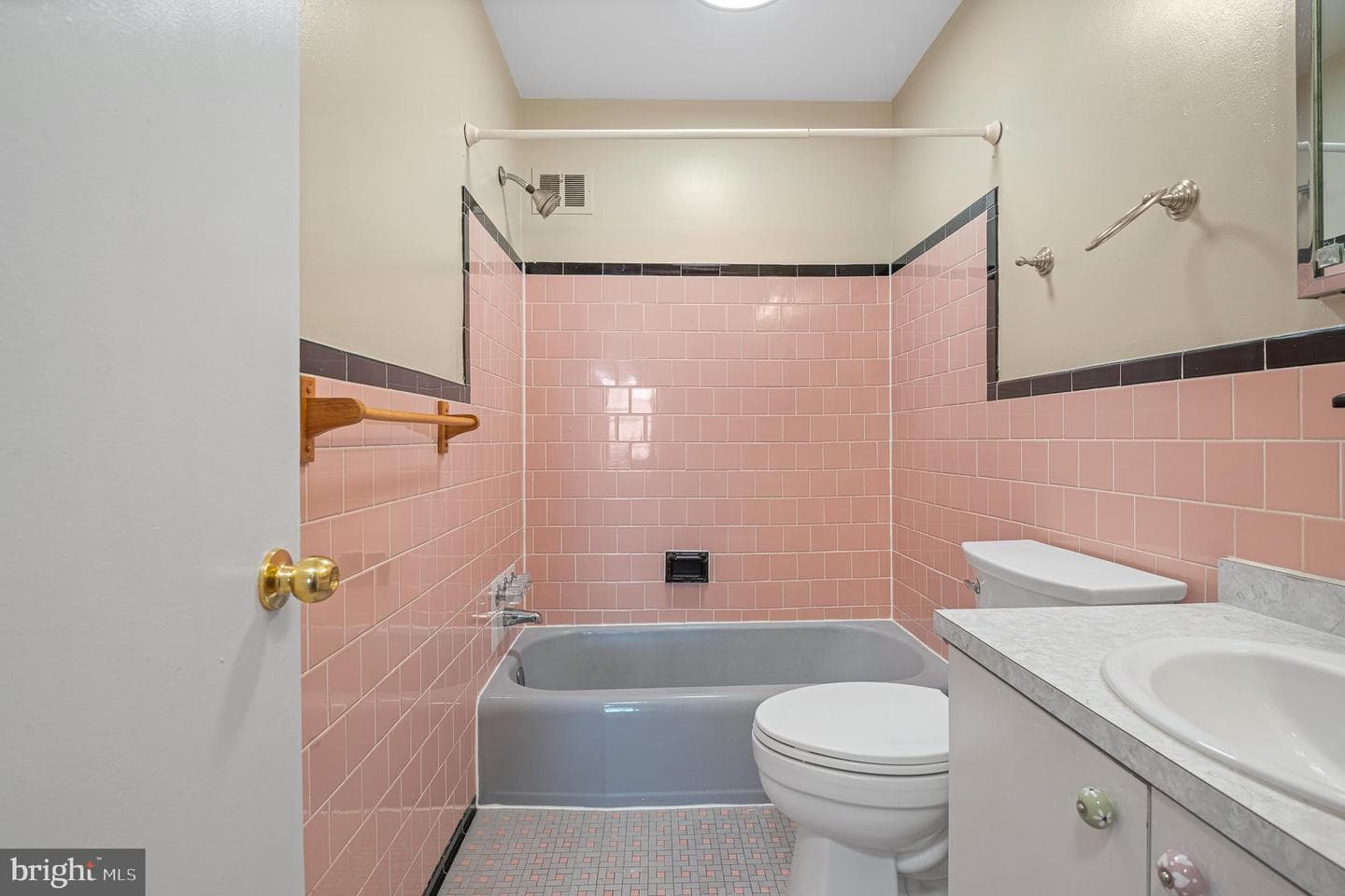 9713 Byeforde Road photo 23