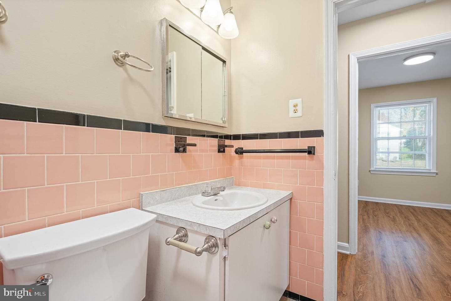 9713 Byeforde Road photo 25