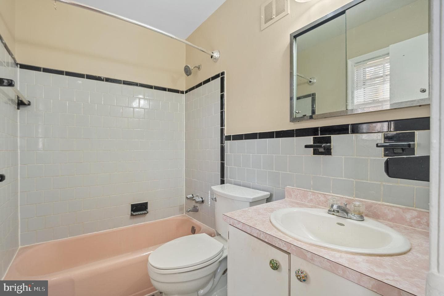 9713 Byeforde Road photo 34