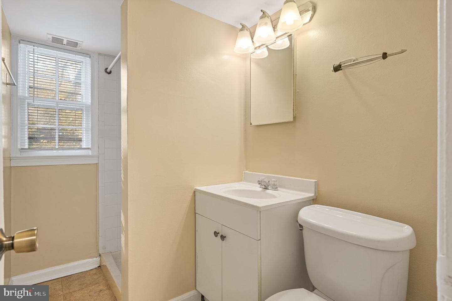 9713 Byeforde Road photo 38