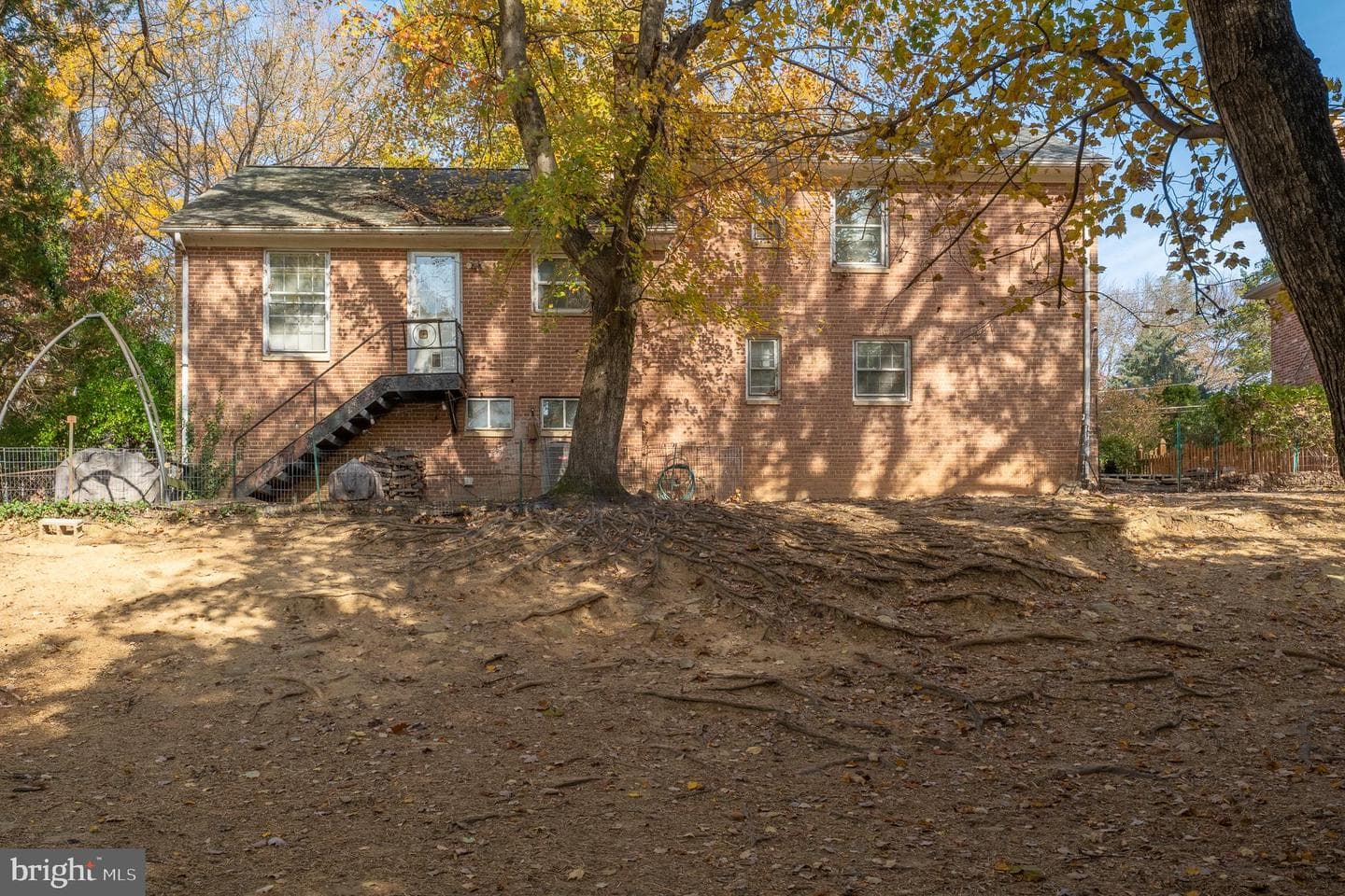 9713 Byeforde Road photo 4