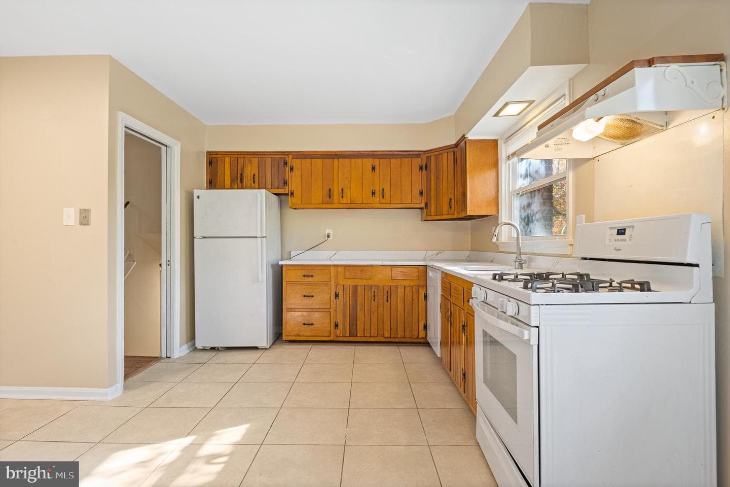 9713 Byeforde Road photo 5