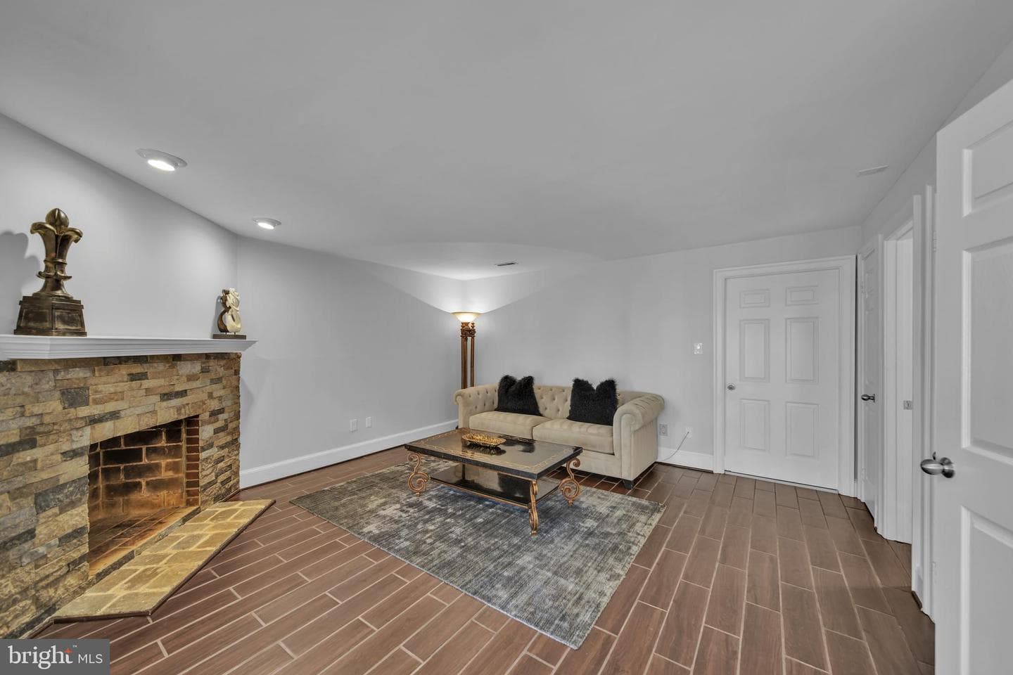 9957 Foxborough Circle photo 28