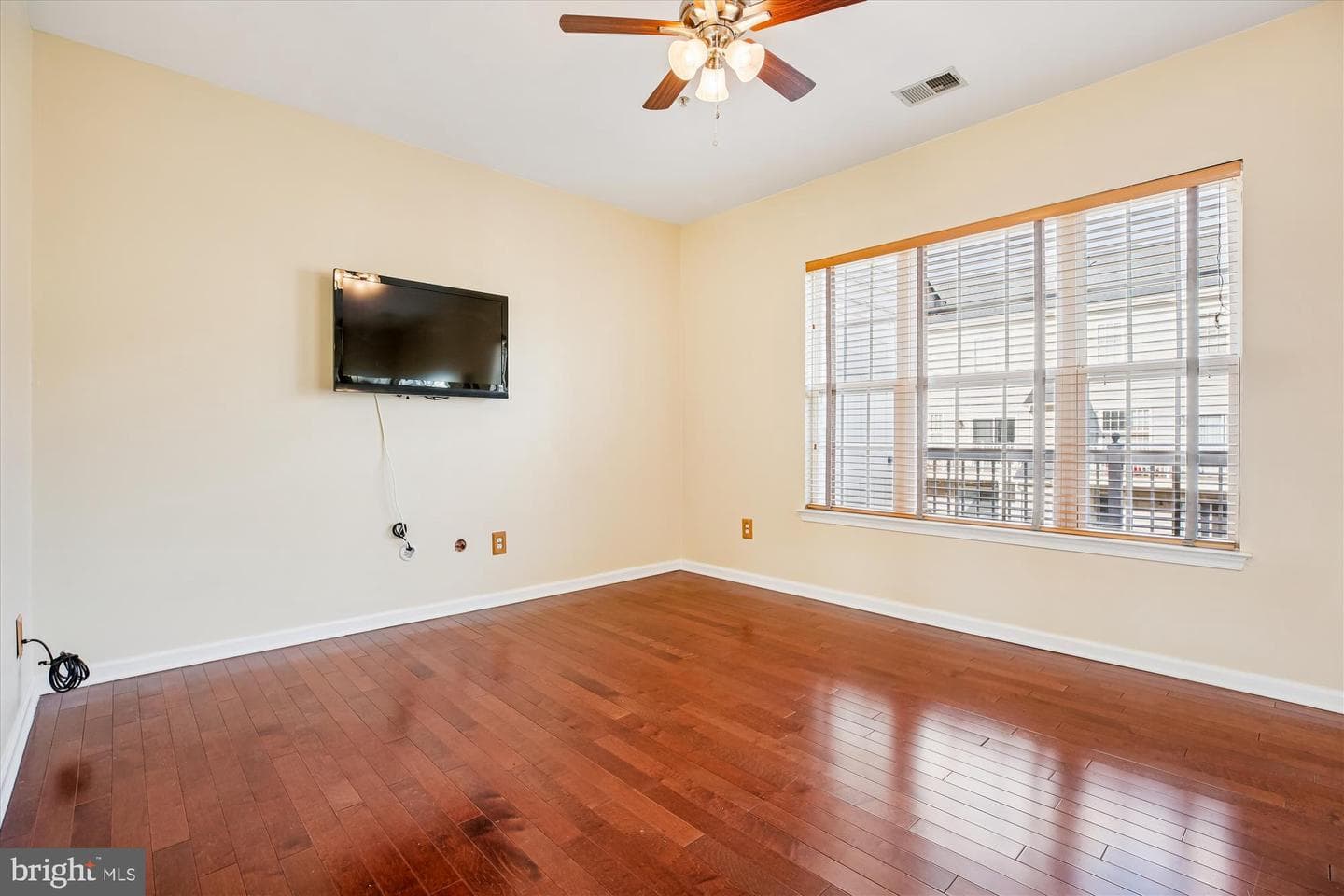 301 Cross Green Street #301-B photo 13